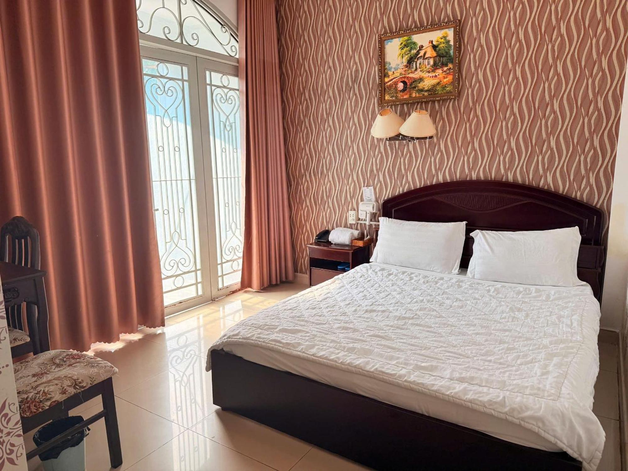 Khach San Hong Tam Hotel