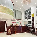 Khach San Hong Tam