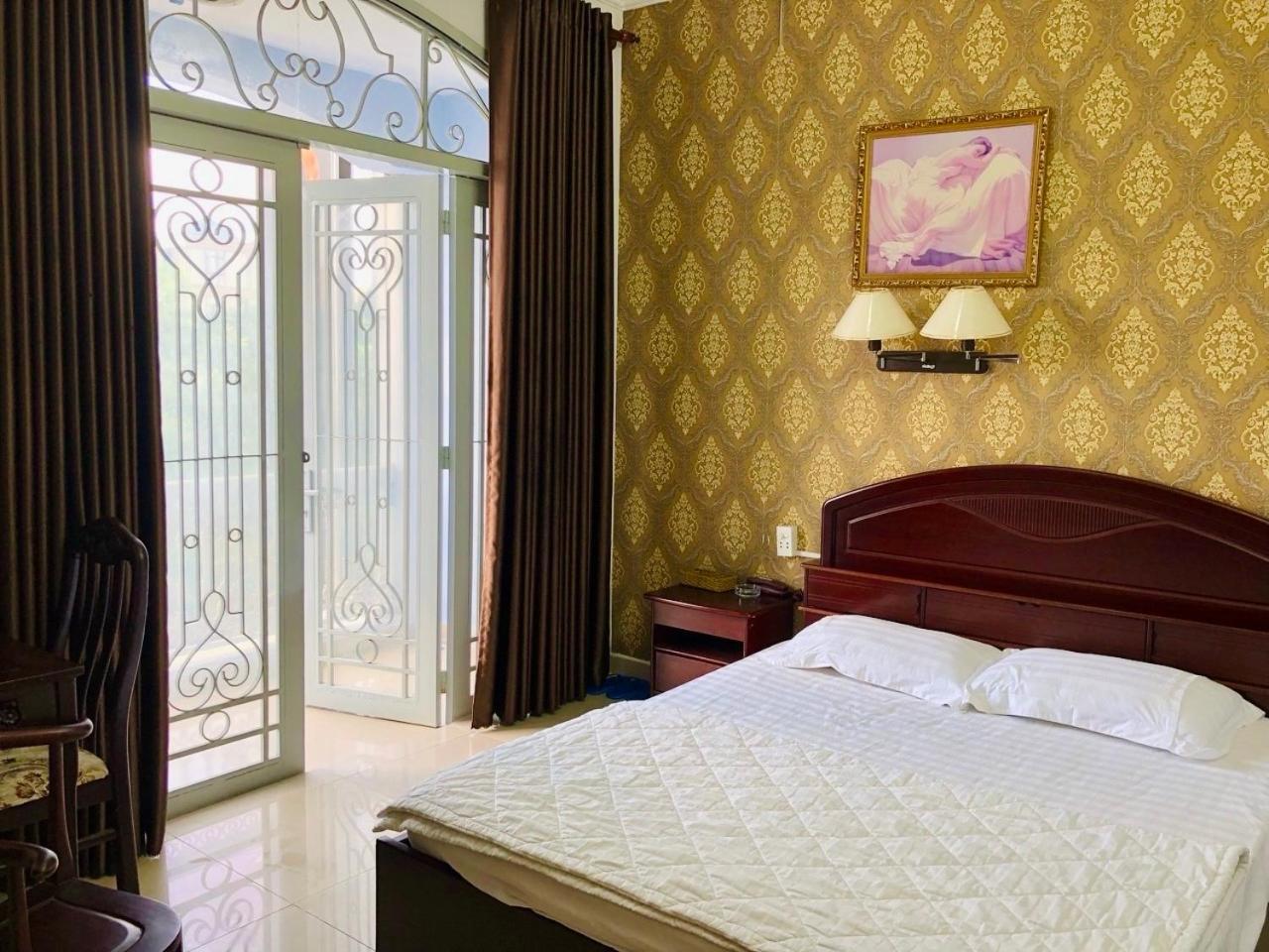 Khach San Hong Tam Khách sạn TP. Hồ Chí Minh